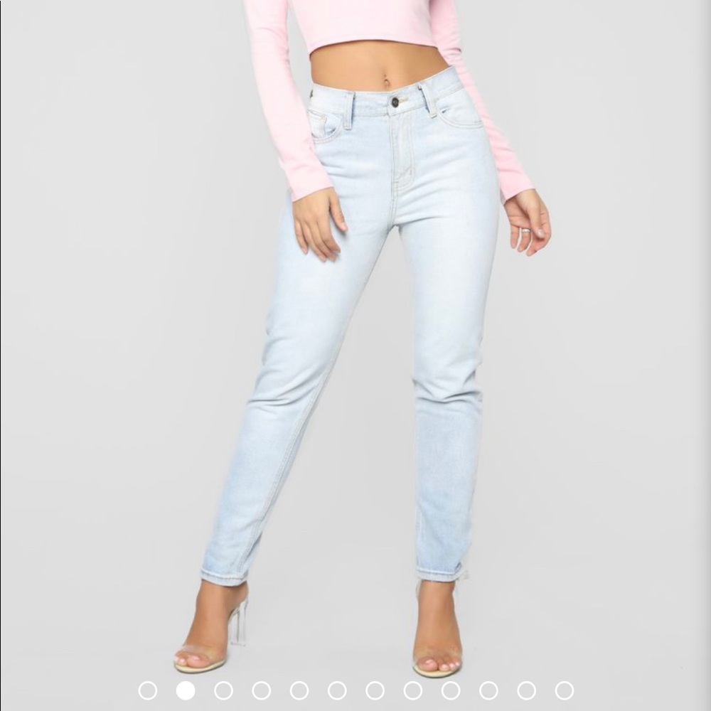 FashionNova All The Right Places Boyfriend Jeans